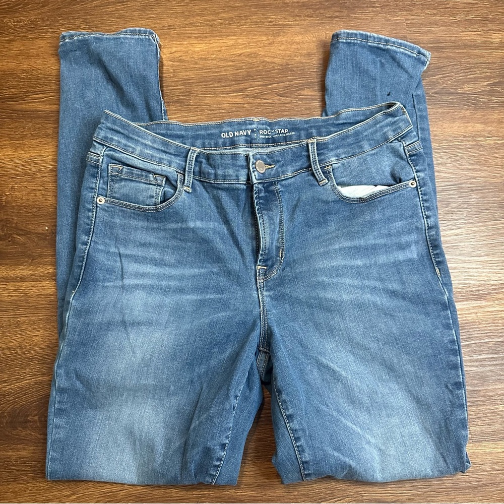 Old Navy Women’s Mid-Rise Rockstar Super-Skinny Faded Jeans Size 12 Regular